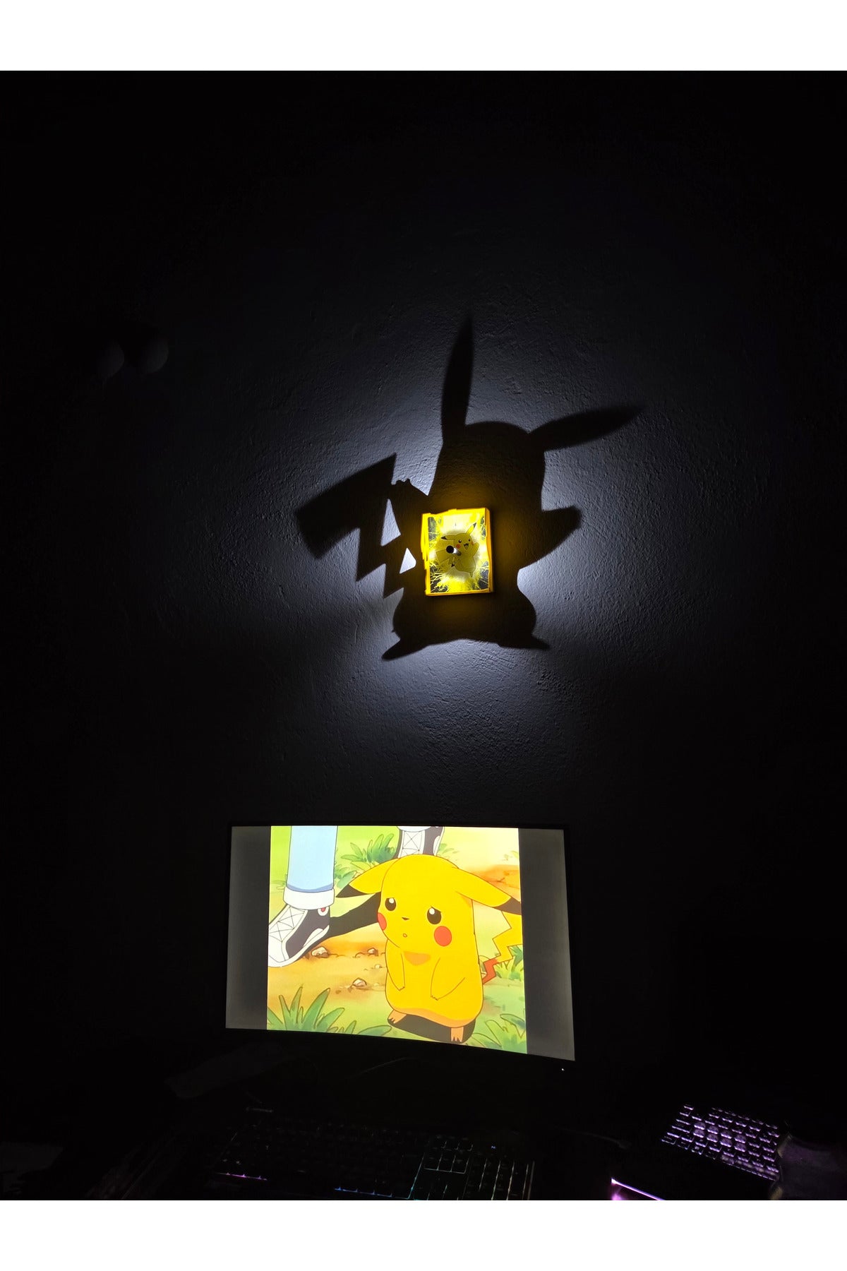 Pikachu Gölge Lambası - Gece Lambası